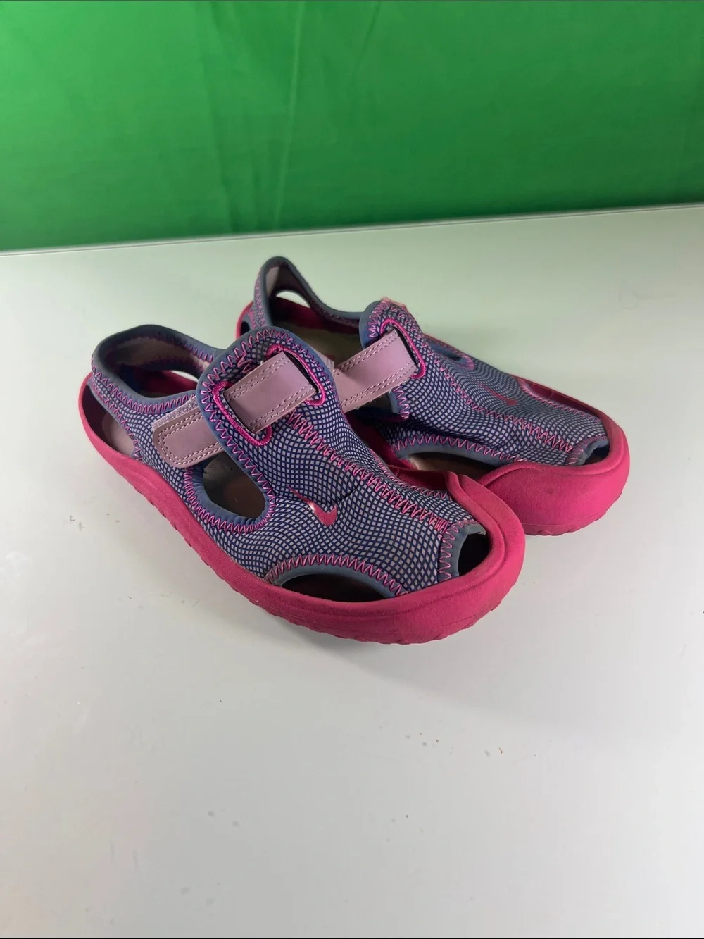 Nike Kids Pink and Purple Closed-Toe Sandals